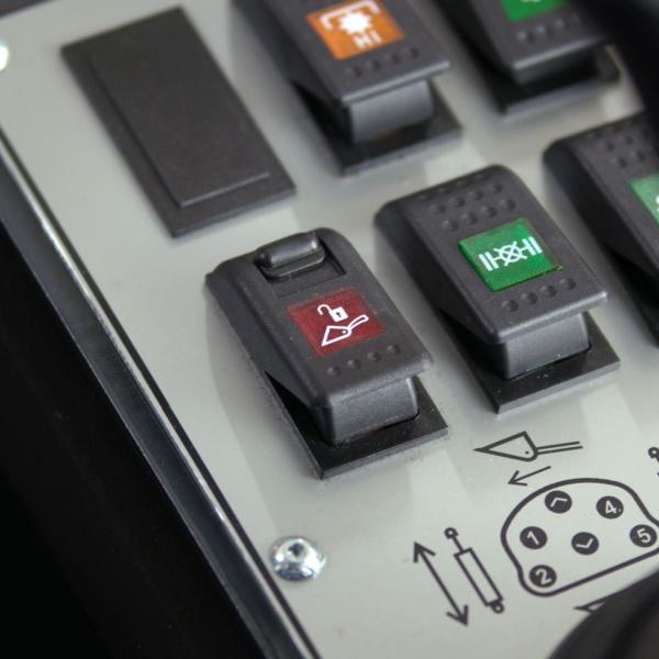 Image of the control panel for hydraulic quick lock